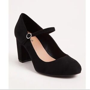 TORRID NWT BLACK MARY JANE PUMP (WW)